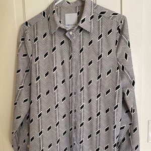 black and white geo print top